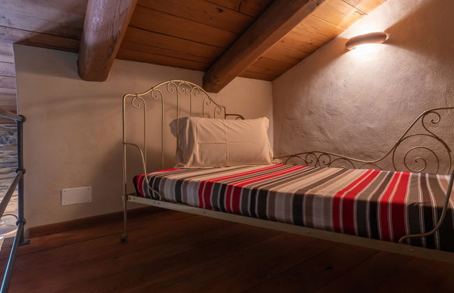 5 bedroom House in Prelà with private pool and garden - Photo 11