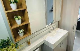 Riverfront Retreat Prime Location Apartment with Stunning Views of the RioNegro - Foto 7