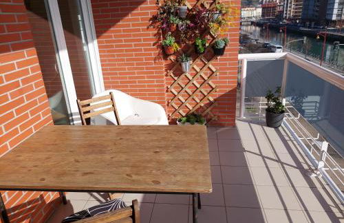 Espacio amplio y luminoso - Foto 9