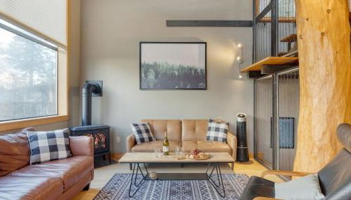 Deck Views, Fire Pit, Pool, 3 Mins to Beach Madrona Tree Retreat by Avantstay - Foto 4, Other