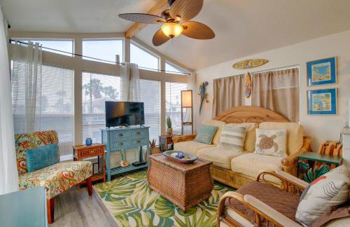 Furnished Deck Waterfront Port Isabel Cottage! - Foto 3