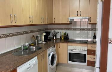 Ático con Vistas al Mar y con Piscina frente a Castillo Sohail - Foto 12