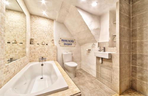 TOWNHOUSE MOUGINS in the old village, fantastic view, sea and mountains - Foto 4