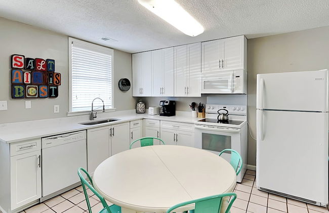 Latitude Adjustment A Tybee Vacation Rentals - Photo 8