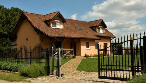 Noclegi Tomaszkowo - Foto 3, Garden view