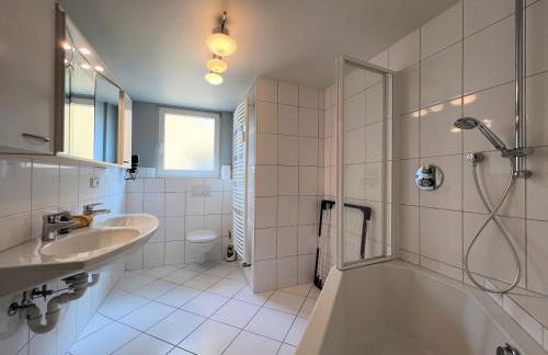 Ferienwohnung Kinzigblick - Balkon - Für Kinder - mit Bettwäsche & Handtücher - Foto 16