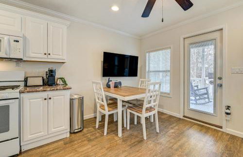 Less Than 1 Mi to Lake Norman Marina Home with Pool Access - Foto 7