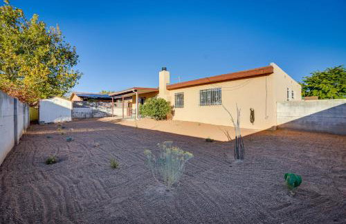 Adobe Home in Albuquerque with Covered Patio - Photo 23