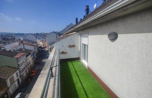 Ático espacioso en zona céntrica - Foto 10