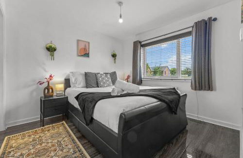 New large townhouse 3 bedrooms 4 beds and parking - Foto 4