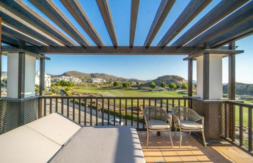 Exclusive 2 Bed 2 Bath Penthouse with Golf Views - DE2332EV - Foto 2