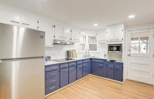 Updated Getaway with Sauna and Yard in Bloomsbury! - Foto 2