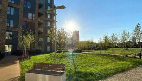 Luxury 2 bed ensuite 2 bathroom apartment East Croydon - Foto 3