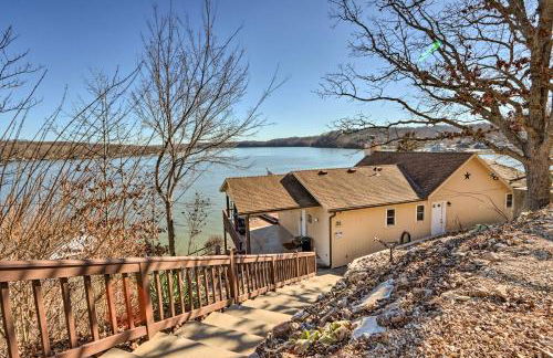 House with Deck Overlooking Lake of the Ozarks! - Foto 26