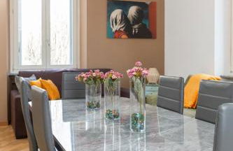 ArtStay - Exclusive Apt, Free Parking, Metro, Tram - Foto 31