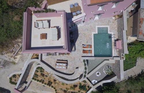 Listen to Nature in a Renovated Traditional Hilltop Villa Liodosifis with Heated Pool - Foto 25