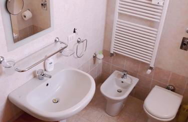 Allegra House - Photo 26