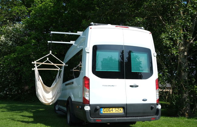 Superb 4 Berth Campervan With Kingsize bed - Foto 19