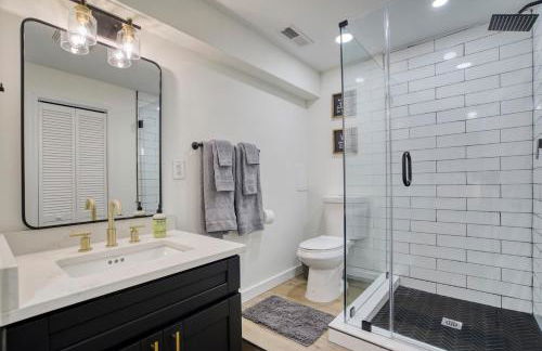 The Black Log Cabin - Hot Tub & Game Room - Foto 48