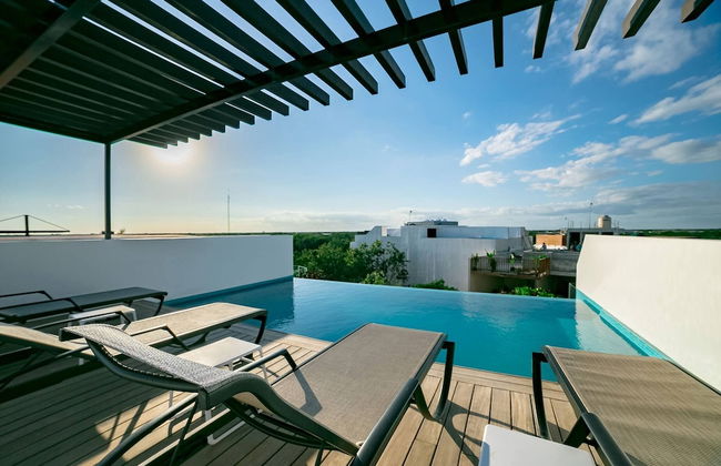 Comfortable, Spacious Penthouse- 2 Bedrooms- 7 People - Photo 8