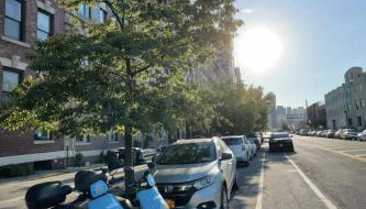 Room in a 2 Bedrooms Apartament Long Island City, Kitchen and Bathroom shared with very nice host - Foto 2