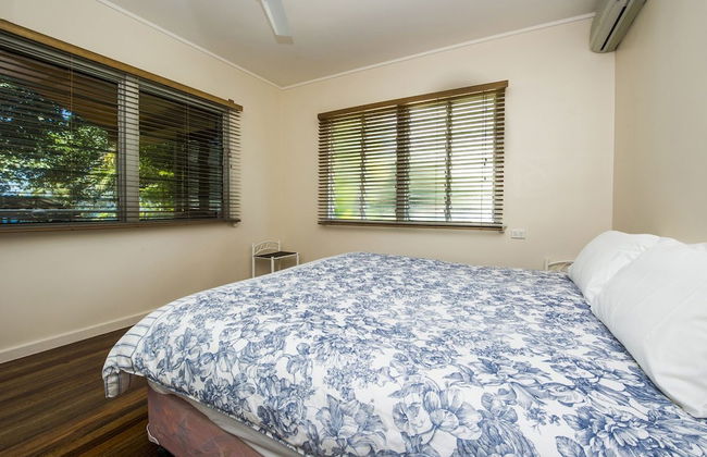 Picnic Bay Apartments Unit 3 - Photo 2