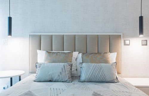 SeaLux Apartment (Seaside) - Photo 15