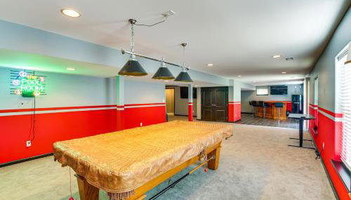Bar, Pool Table and Yard! Spacious Union Home - Foto 2