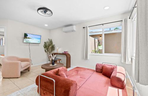 20 percent OFF Fully Furnished 2BR in Prime Tustin - Foto 3