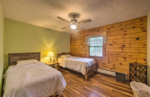 Cozy Family-Friendly Pine Grove Cabin with Fire Pit! - Foto 23