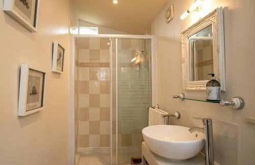 Treetops Lodge, Bantham, South Devon, a tranquil rural retreat - Foto 21