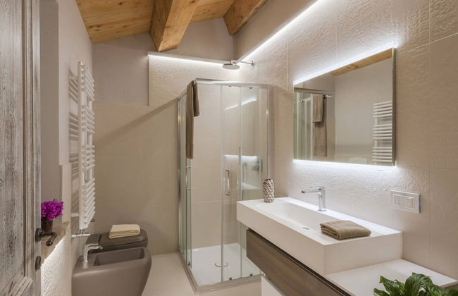 Chic Villa in Acqualagna with Hot Tub in Pool & Private Garden - Foto 19