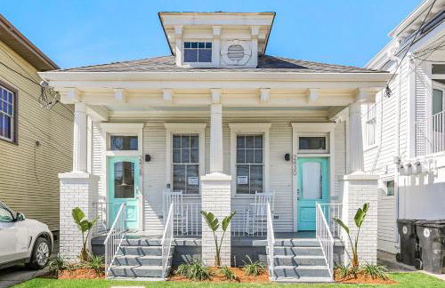 Private 2BR Condo in Uptown by Hosteeva - Foto 21