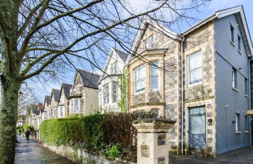 Oakfield Premier Apartments-High Speed WiFi-Smart SelfCheckIn-Central Cardiff Gem - Photo 37