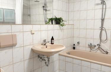 Zentrale, Designer Maisonette Wohnung mit Galerie, Gruppen- und Kinderfreundlich, Smart TV - Foto 26