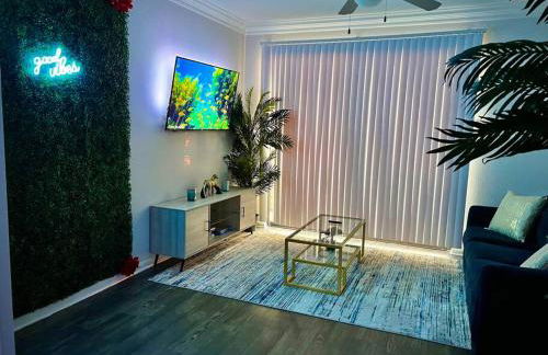 Tropical Breeze - 2BR/NRG/Medical Center/Galleria - Foto 26