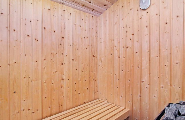 10 Person Holiday Home in Frostrup - Photo 2