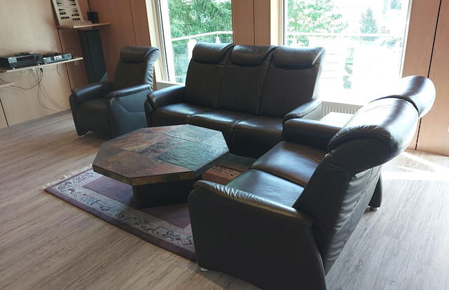 Holiday Home in Schwarzhausen Near Forest - Photo 9