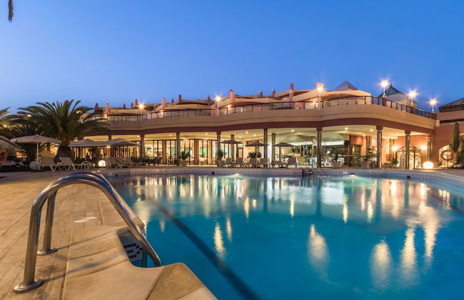 Hotel Esmeralda Maris by LIVVO - Photo 1