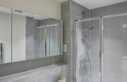 Adeluxe Aura - Entire Ultra Luxury- Super King Bed with Free WiFi, Netflix and Amazon Prime - Foto 24