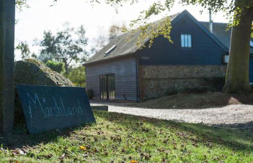 Marshlands House, Sleeps 16 - Country barn with hot tub - Foto 19