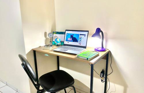 Apto espaçoso no Centro, térreo com 2 Quartos de Casal ArCond WiFi 500megas HomeOfice Cozinha e Garagem - Foto 6