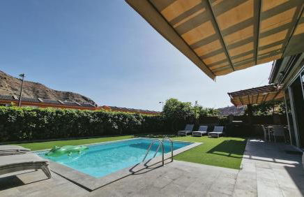 Villa Helene Tauro, Heated Pool, Wi-Fi, BBQ - Photo 1