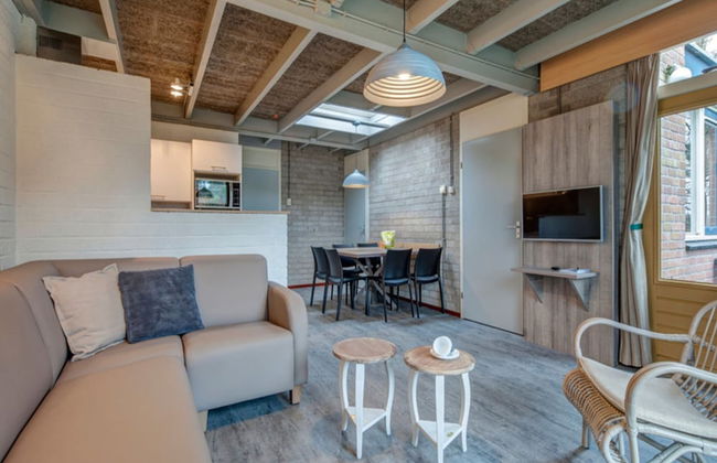 Restyled Bungalow with Dishwasher near Nature Reserve - Photo 5