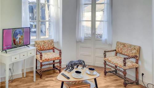 2 Bedroom Awesome Apartment In Antrain - Photo 3