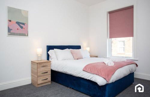 Vacant Nests The Fredrick Close to sea front - Photo 45