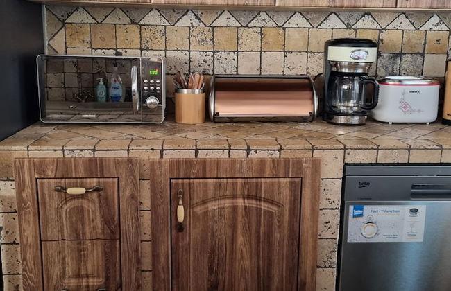 House - Sleeps up to 11, hot tub & Free Parking - Foto 6