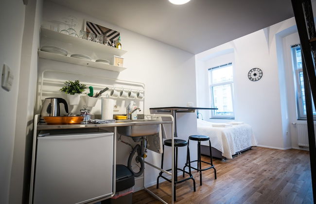 Rhino Studios - Photo 24