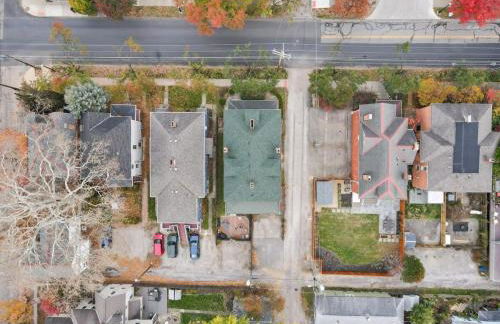 Housepitality - Harrison Mansion - Great Location - Photo 59