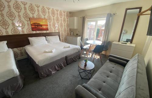 The Green Light House Studio 24 - Free Private Parking - Foto 53